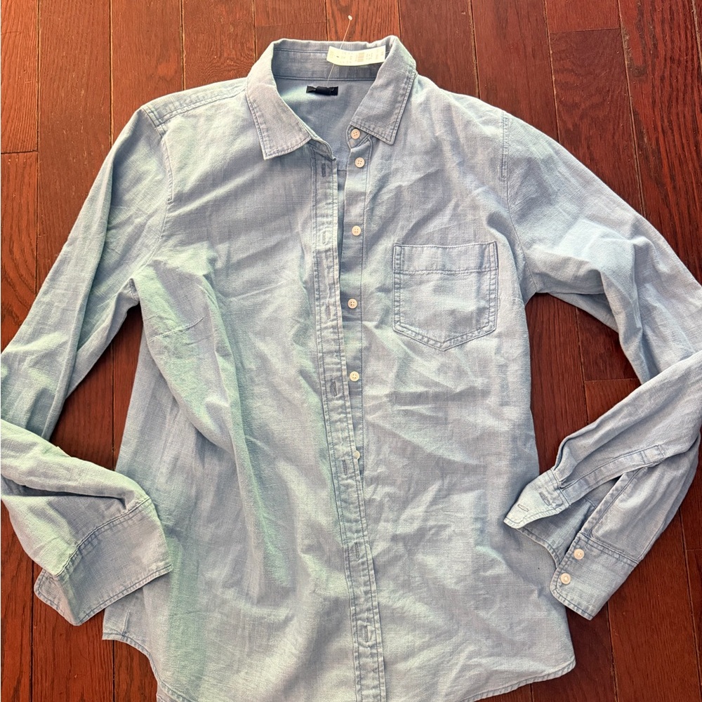 J Crew NWT Light Blue Women’s Button-Up Shirt
